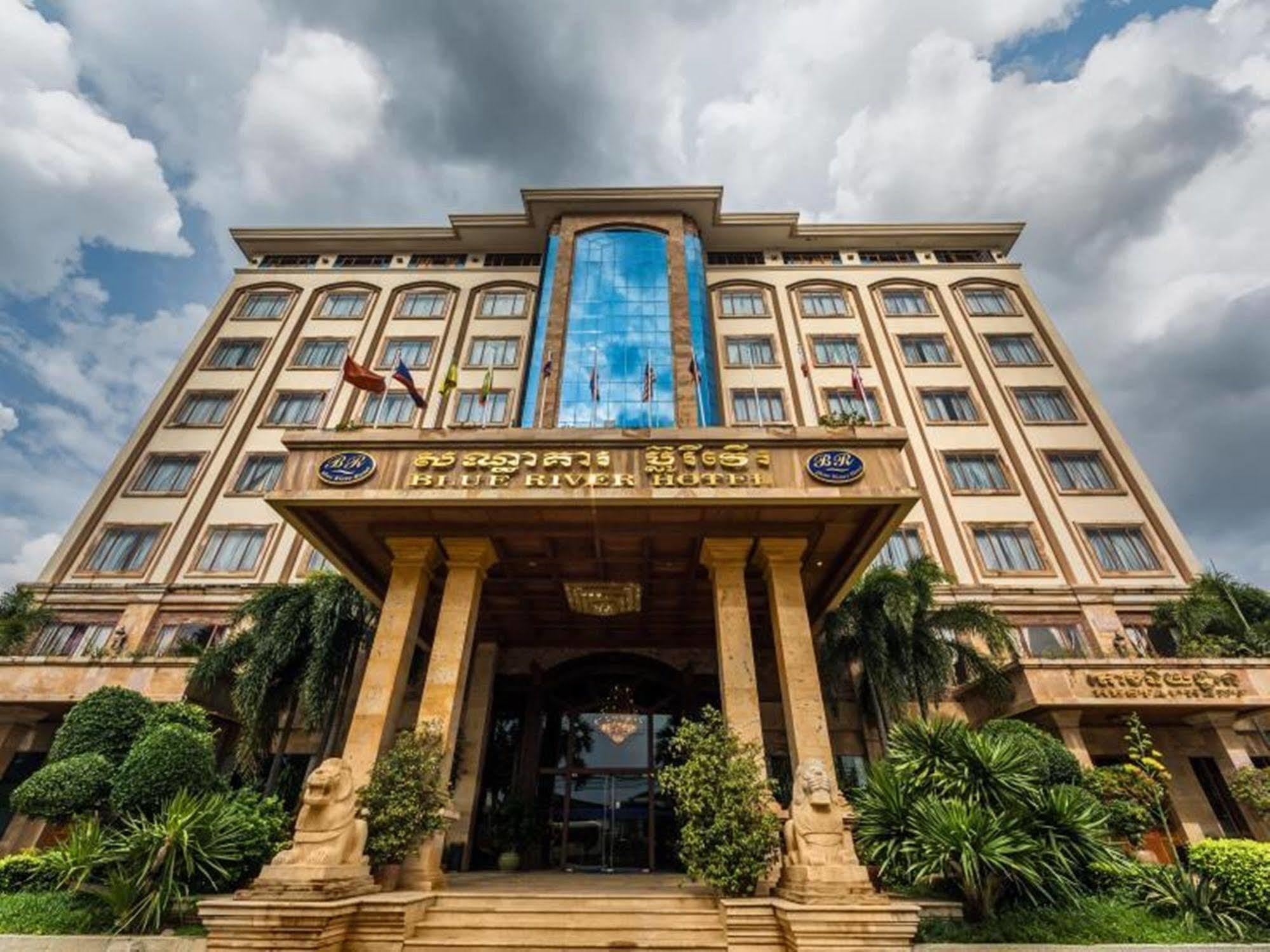 Blue River Hotel Пномпень Экстерьер фото